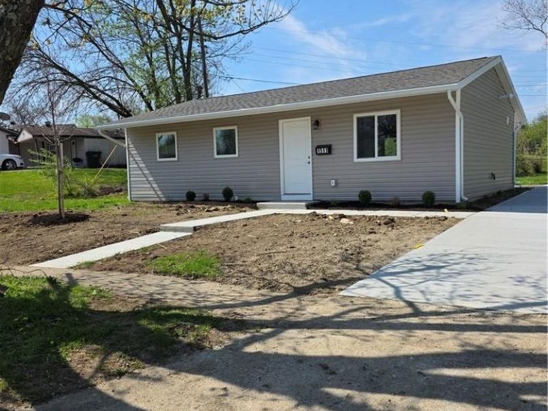 1511 Azalea Drive, Trotwood, OH 45417 Photo 2