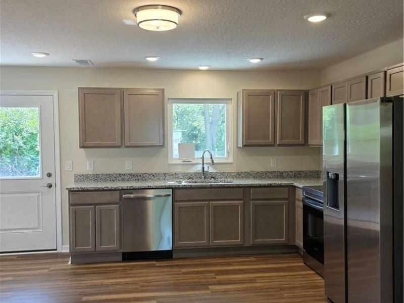 1511 Azalea Drive, Trotwood, OH 45417 Photo 3