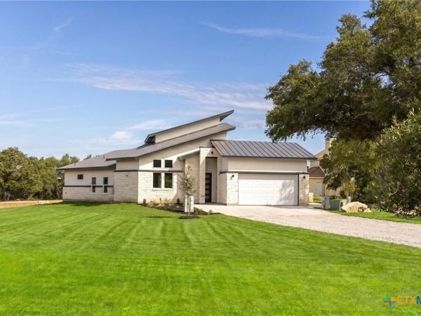 118 Cap Rock, Horseshoe Bay, TX 78657