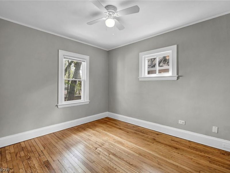 921 Helmsdale Road, Cleveland Heights, OH 44112 Photo 21