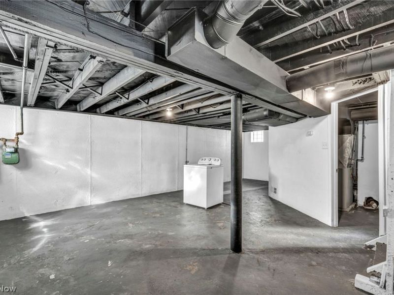 921 Helmsdale Road, Cleveland Heights, OH 44112 Photo 42