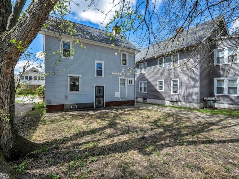 921 Helmsdale Road, Cleveland Heights, OH 44112 Photo 45