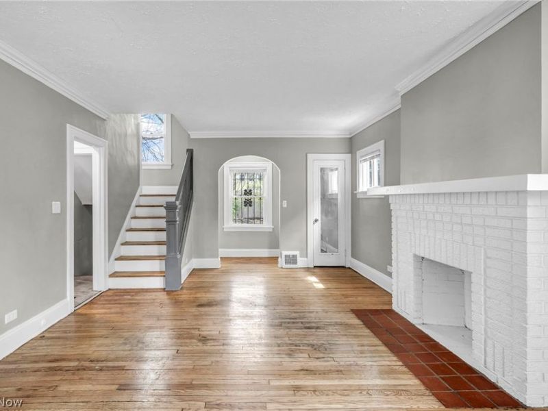 921 Helmsdale Road, Cleveland Heights, OH 44112 Photo 8