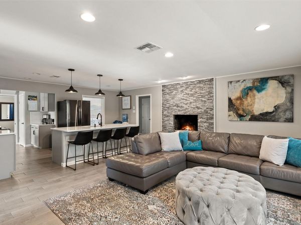 35 Presidio RD, Wimberley, TX 78676