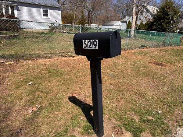 529 Elder Lane , Ronkonkoma, NY 11779