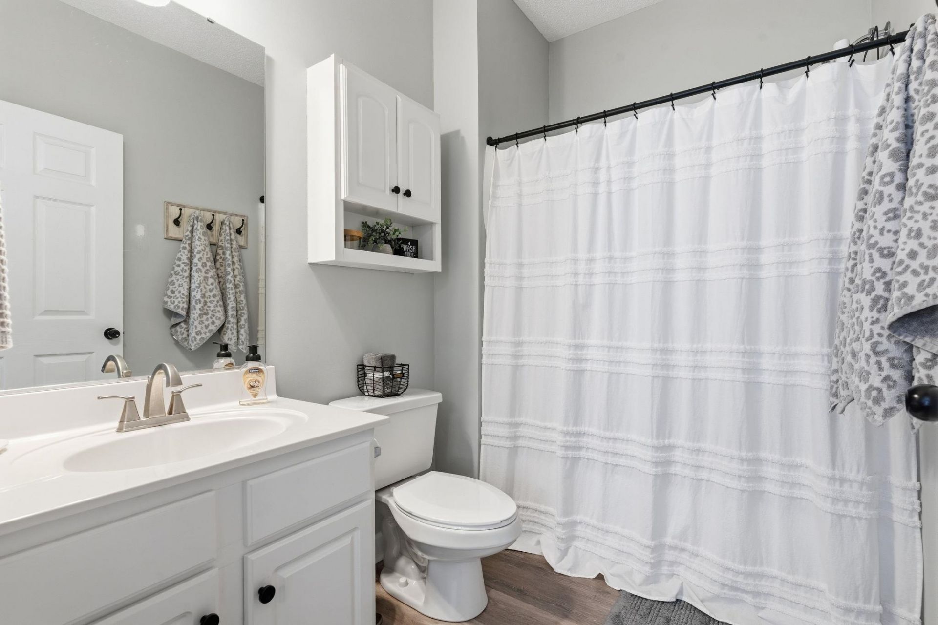 5801 Oyster Catcher Dr. Photo 18