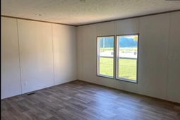 52 Oakdale Road  photo 4