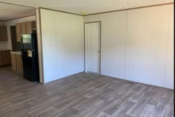 52 Oakdale Road  photo 4