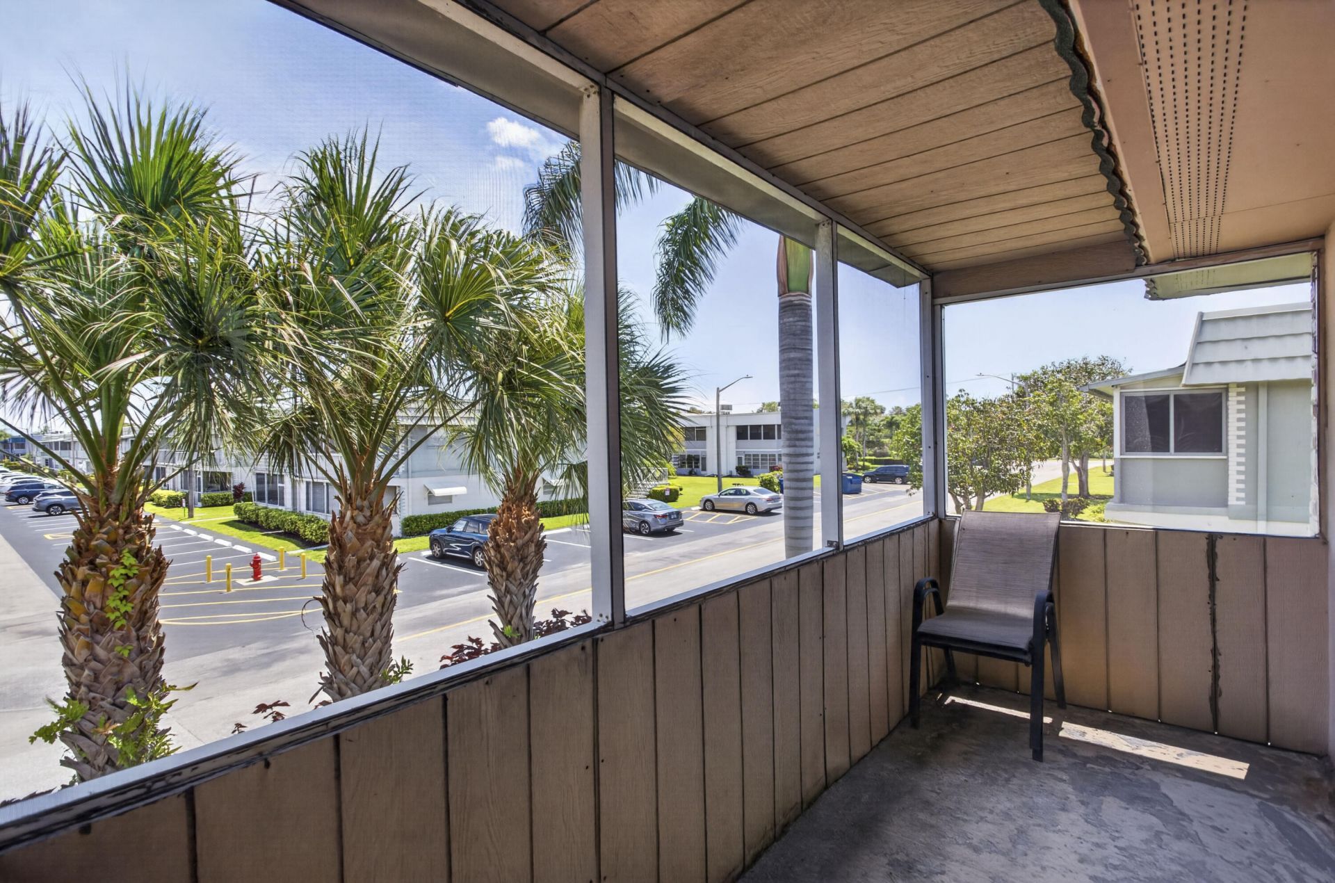 82 Flanders B, Delray Beach, FL 33484 Photo