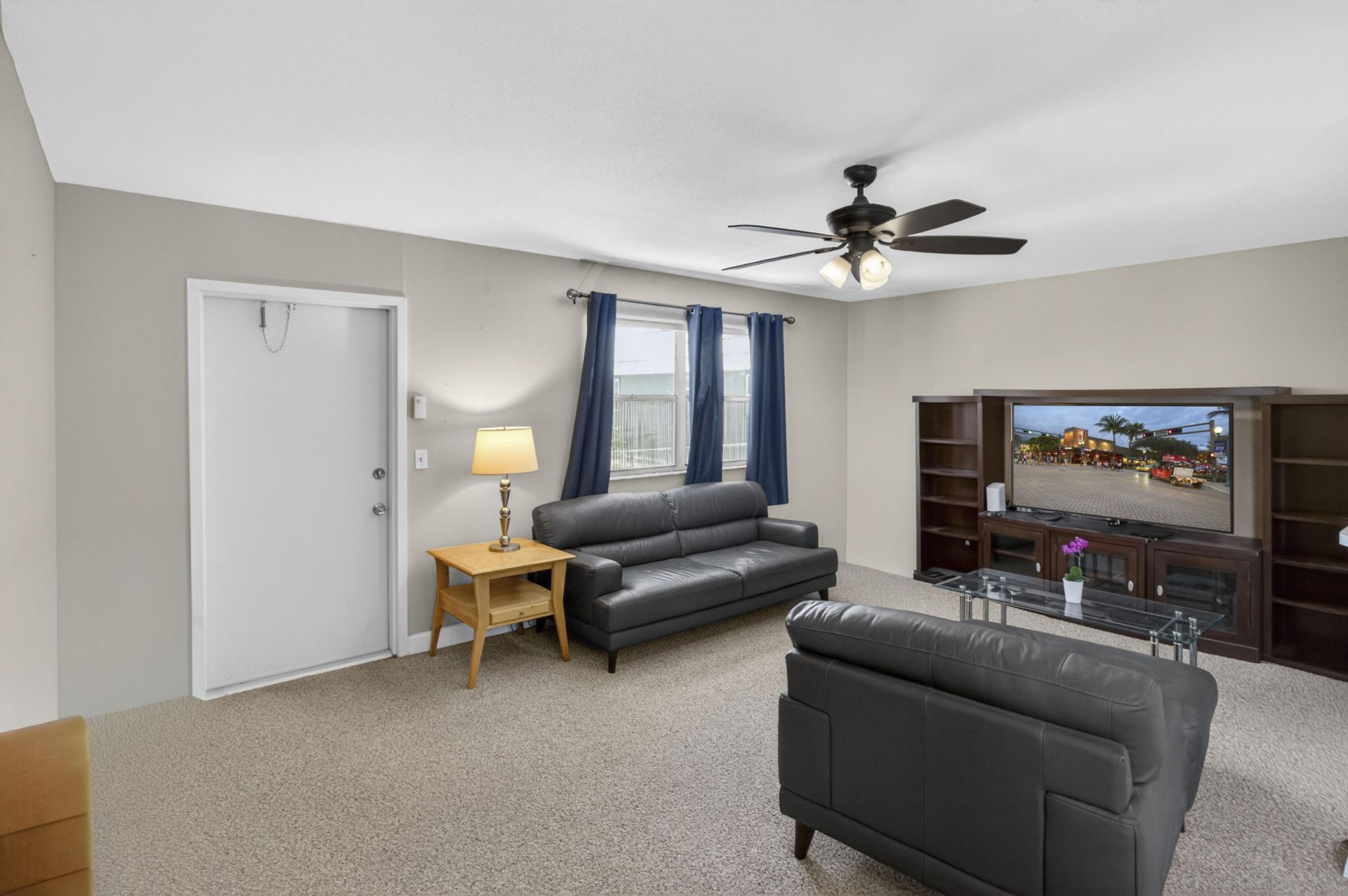 82 Flanders B, Delray Beach, FL 33484 Photo