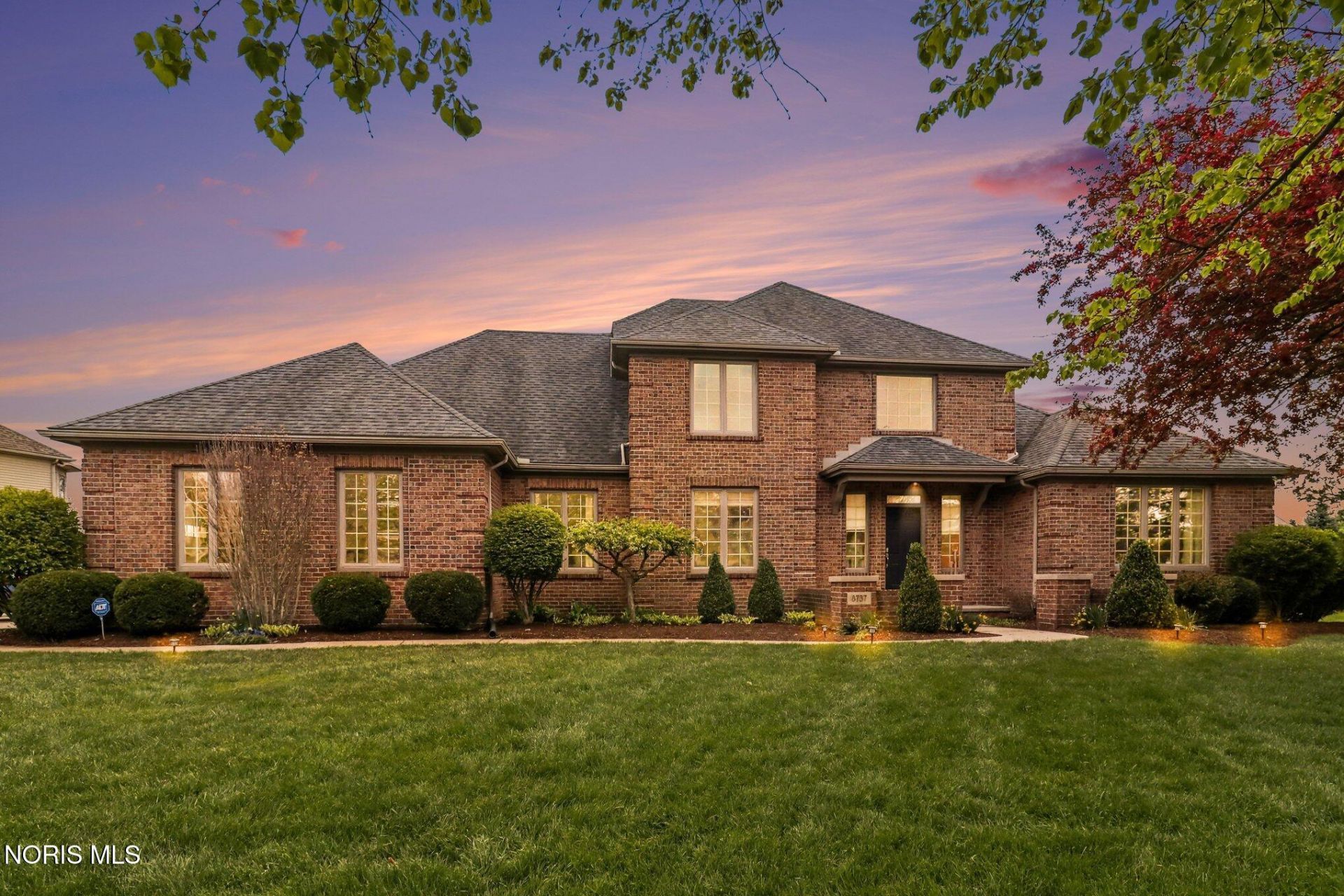 8737 Slate Ridge Court, Sylvania, OH 43560 Main Photo