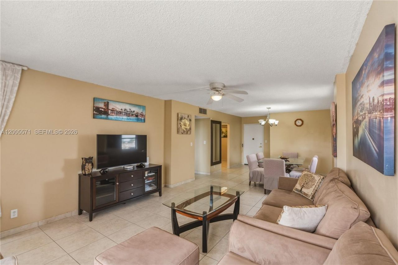 1600 S Ocean Dr , Unit 4G, Hollywood, FL 33019 Photo