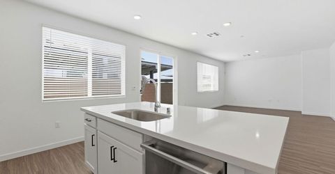 1243 Leonhardt Loop, Lincoln, CA 95648 Photo