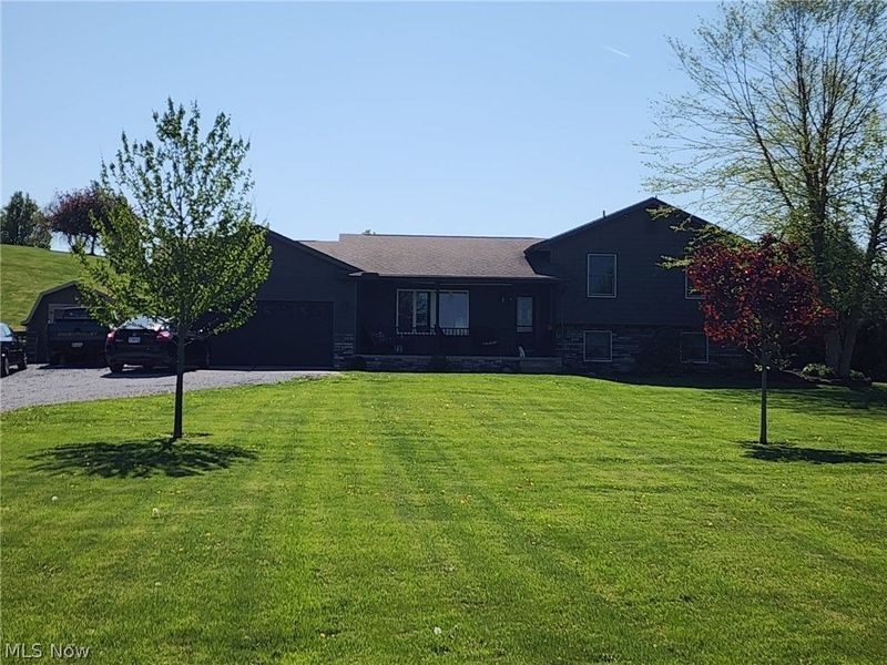 4947 SE Pleasant Valley Road SE, Dennison, OH 44621 Photo 1