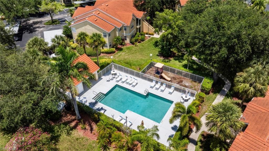 12561 Equestrian Cir, Unit 802, Fort Myers, FL 33907 Photo