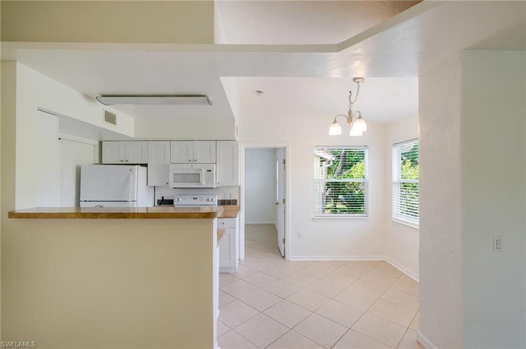 12561 Equestrian Cir, Unit 802, Fort Myers, FL 33907 Photo