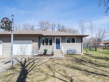 505 8th Avenue SE, Barnesville, MN 56514