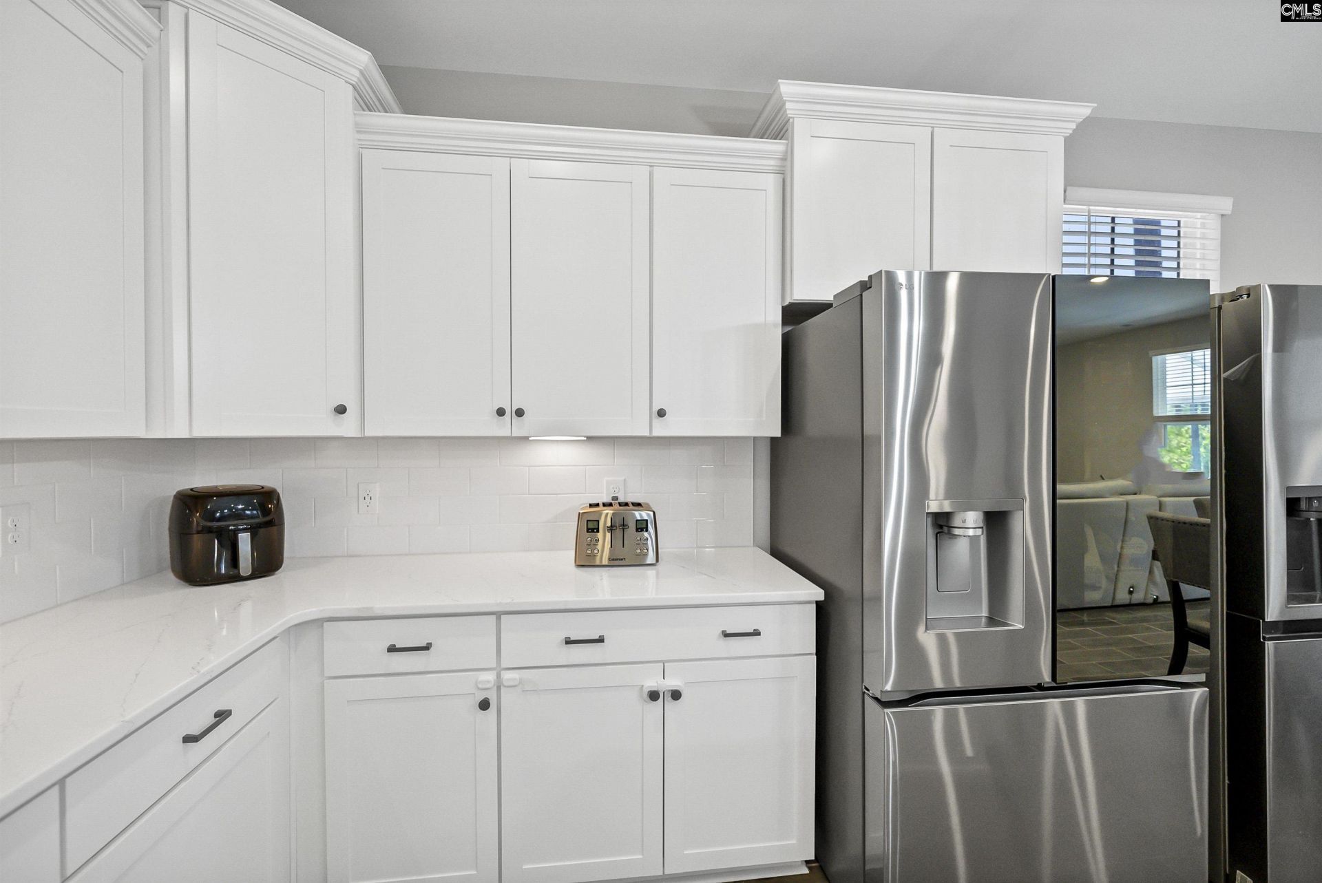 396 Harbour Pointe Drive  Photo 10