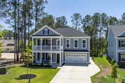 396 Harbour Pointe Drive  photo 4