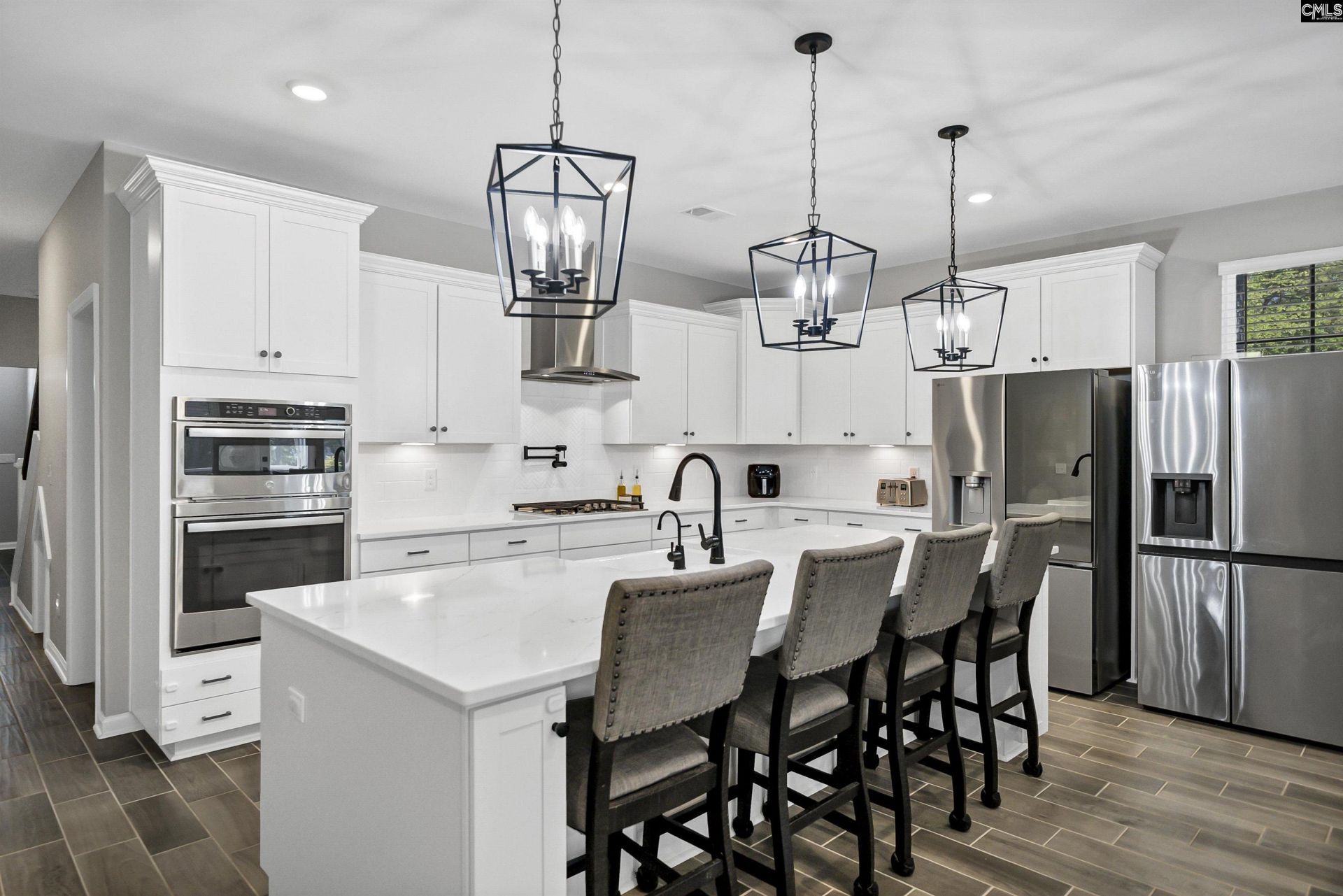 396 Harbour Pointe Drive  Photo 4