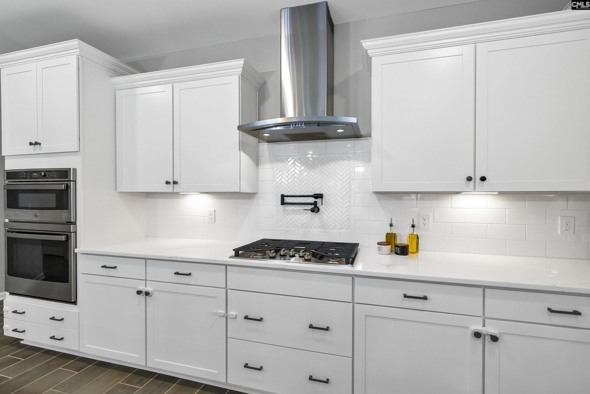 396 Harbour Pointe Drive  Photo 8