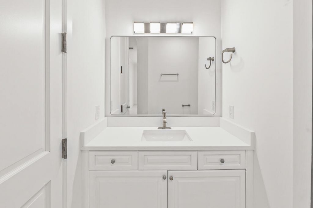 47 SW Osceola Street, Unit 206, Stuart, FL 34994 Photo