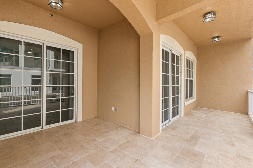 47 SW Osceola Street, Unit 206, Stuart, FL 34994 Photo