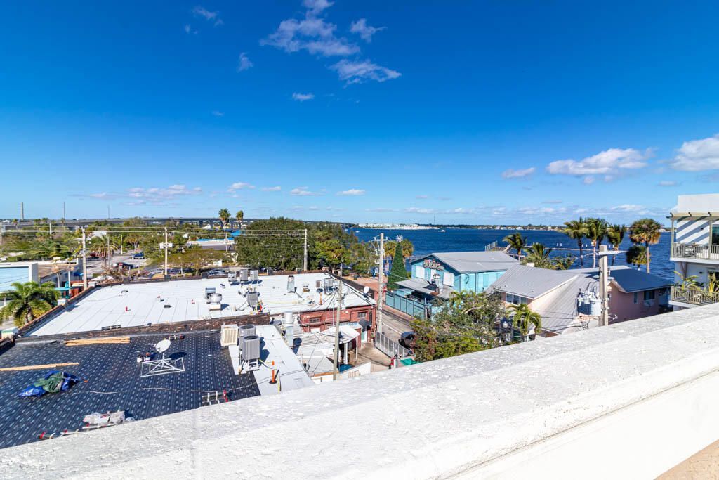 47 SW Osceola Street, Unit 206, Stuart, FL 34994 Photo