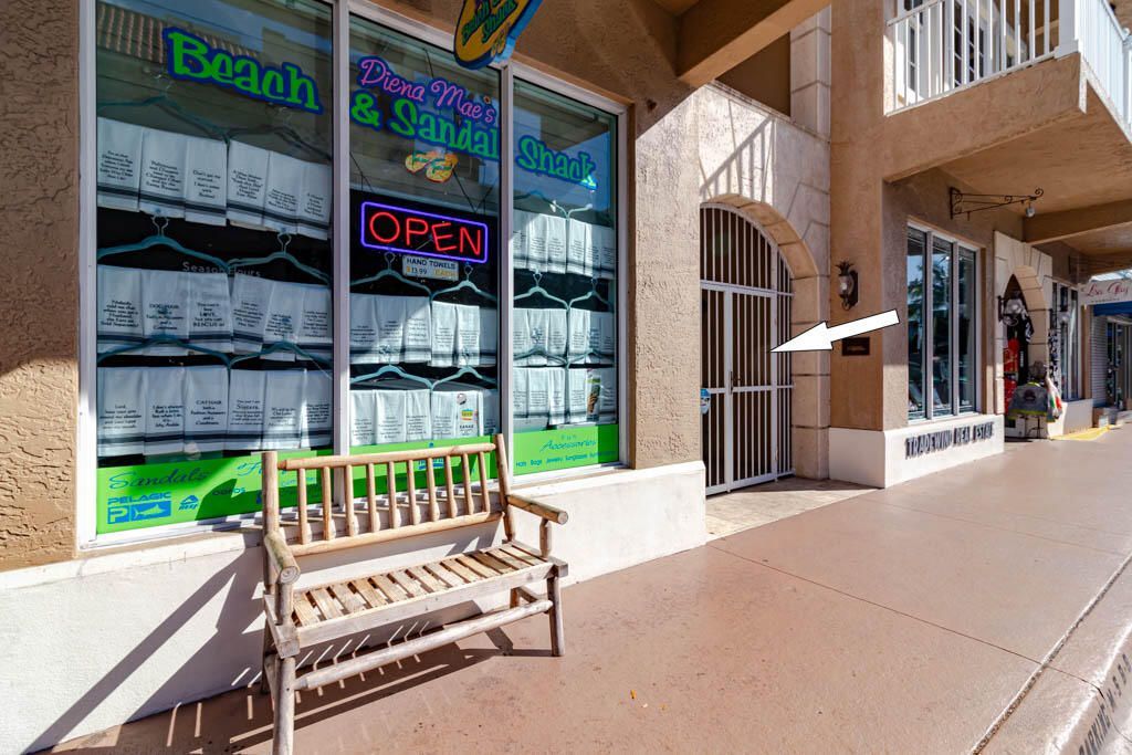 47 SW Osceola Street, Unit 206, Stuart, FL 34994 Photo