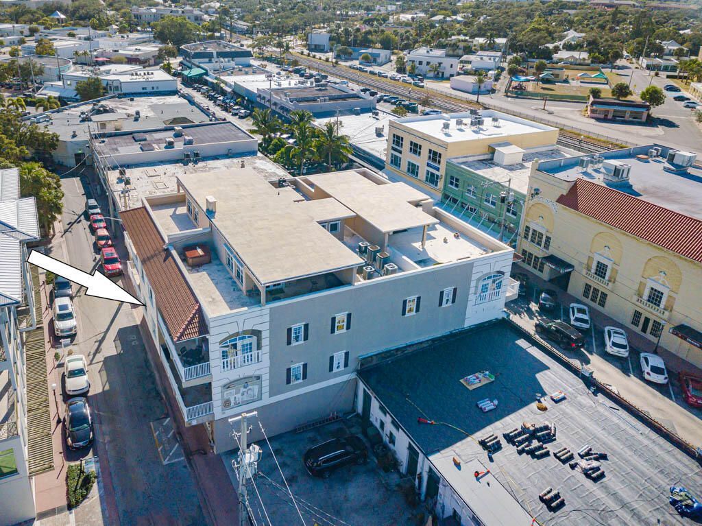 47 SW Osceola Street, Unit 206, Stuart, FL 34994 Photo