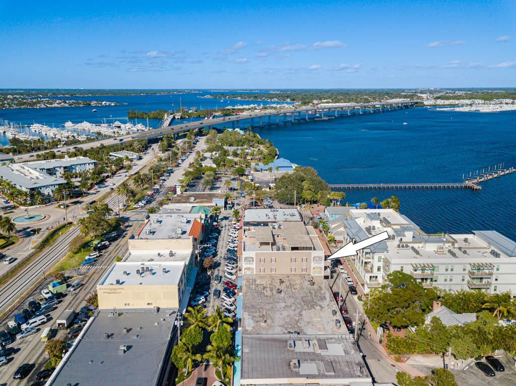 47 SW Osceola Street, Unit 206, Stuart, FL 34994 Photo