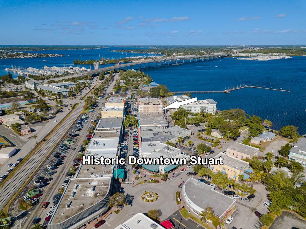 47 SW Osceola Street, Unit 206, Stuart, FL 34994 Photo