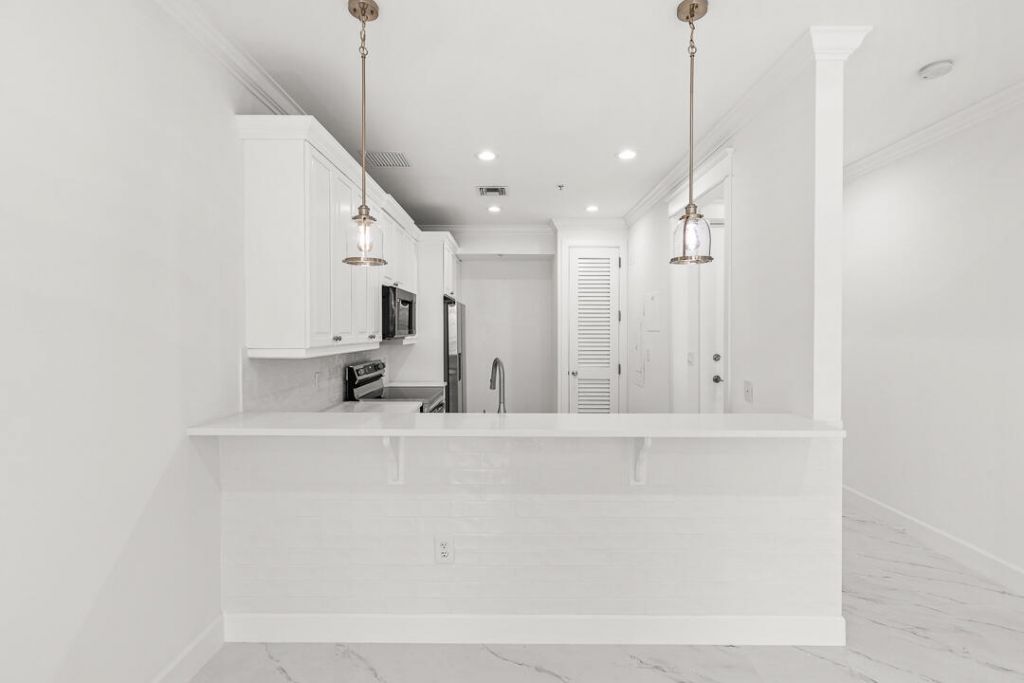 47 SW Osceola Street, Unit 206, Stuart, FL 34994 Photo