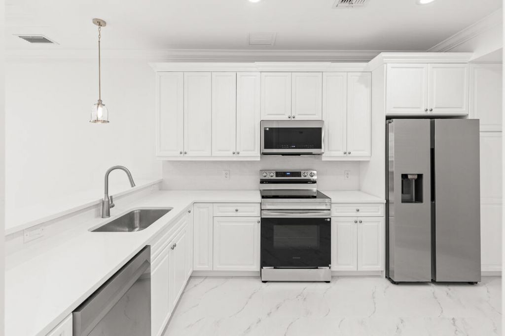 47 SW Osceola Street, Unit 206, Stuart, FL 34994 Photo