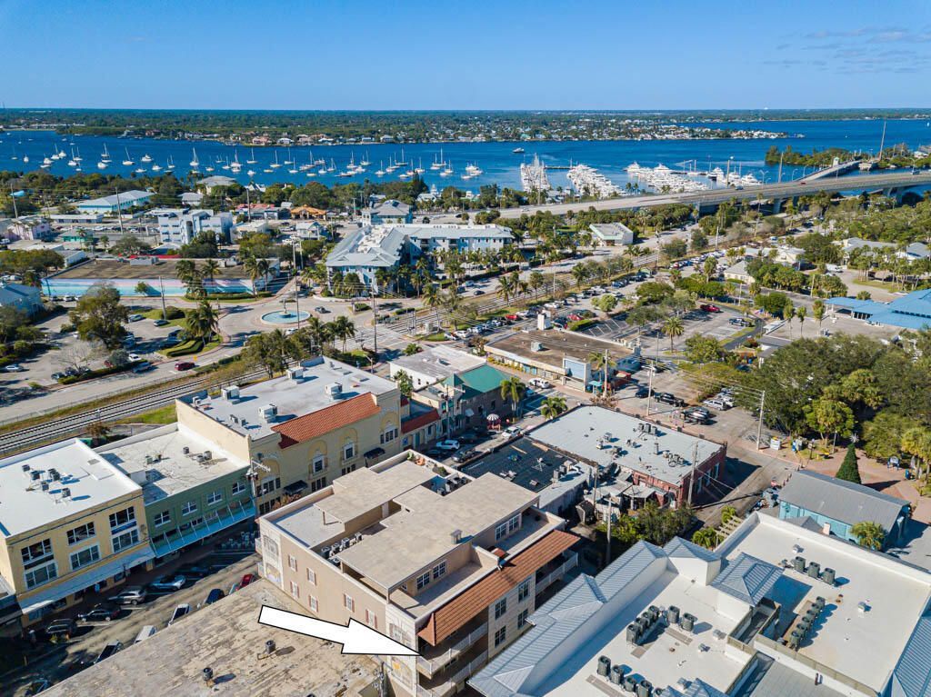 47 SW Osceola Street, Unit 206, Stuart, FL 34994 Photo