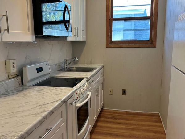 Unit 2, Cedarhurst, NY 11516