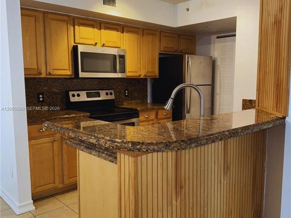 Unit 6-103, Hollywood, FL 33021