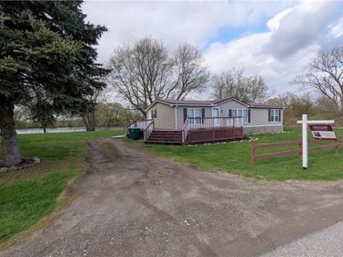 4205 Wethersfield Road , Warsaw, NY 14569