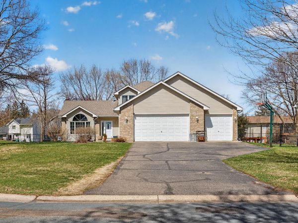 2047 123rd Avenue NW, Coon Rapids, MN 55448