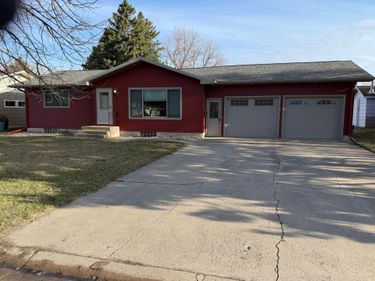 404 4th Avenue W, Ada, MN 56510