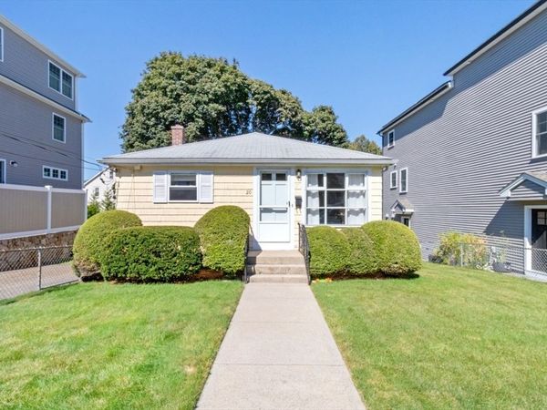 20 Gale St, Waltham, MA 02453