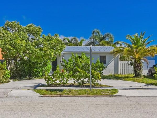727 Bunker Road, West Palm Beach, FL 33405