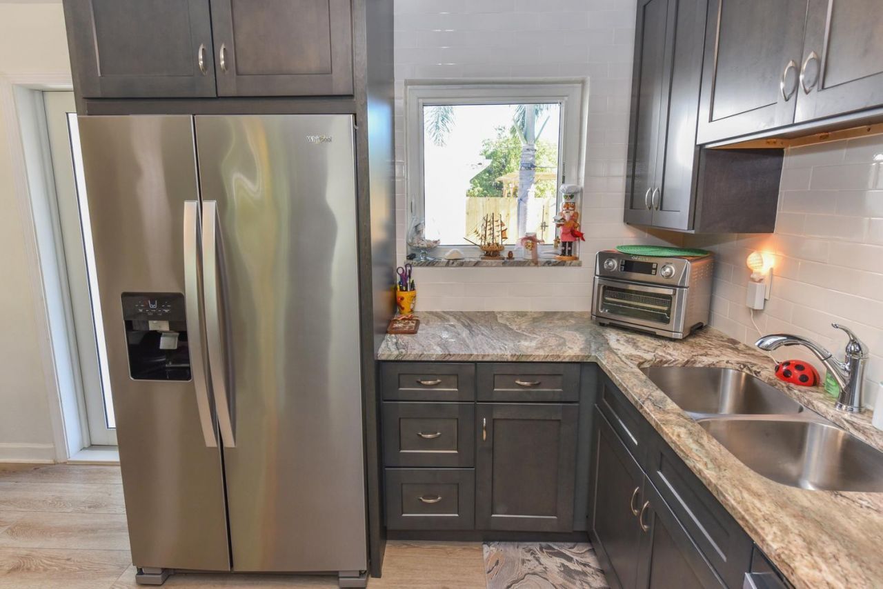 727 Bunker Road, West Palm Beach, FL 33405 Photo