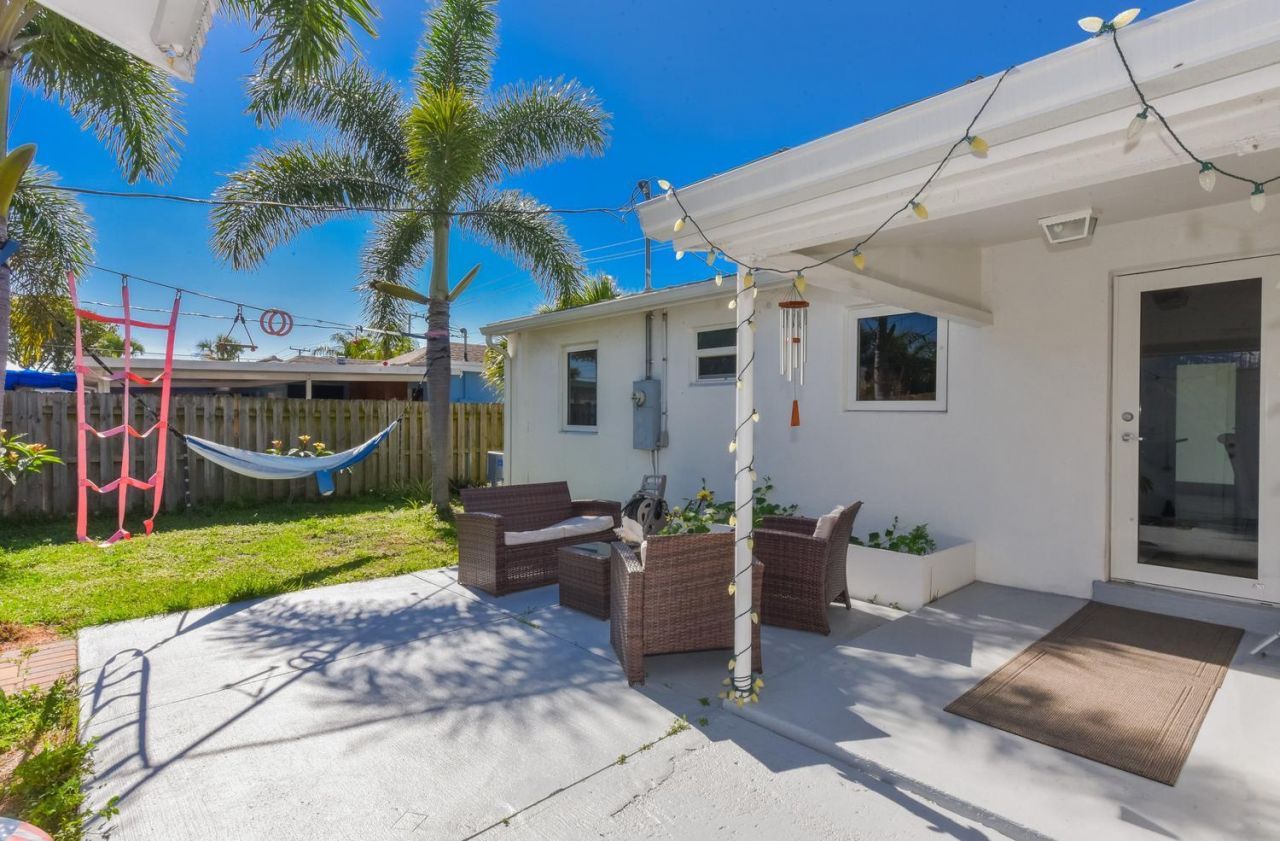 727 Bunker Road, West Palm Beach, FL 33405 Photo