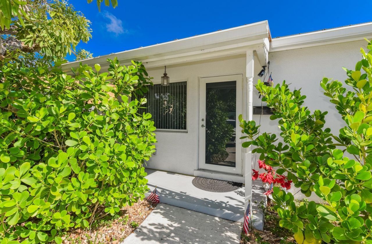 727 Bunker Road, West Palm Beach, FL 33405 Photo