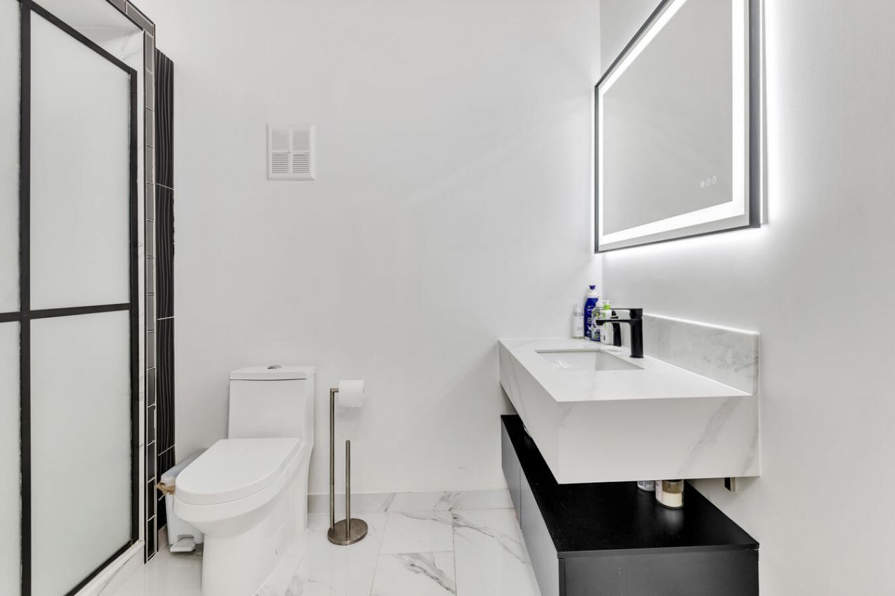 720 E Coco Plum Circle, Unit 5, Plantation, FL 33324 Photo