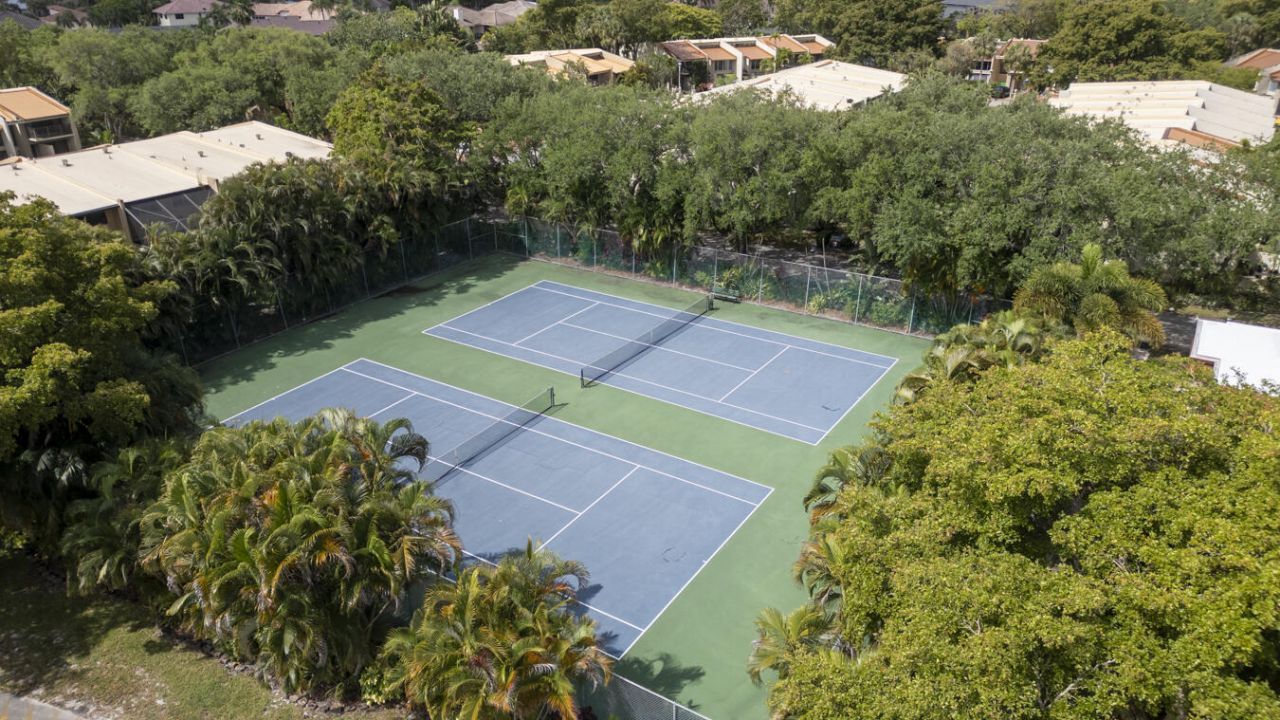 720 E Coco Plum Circle, Unit 5, Plantation, FL 33324 Photo