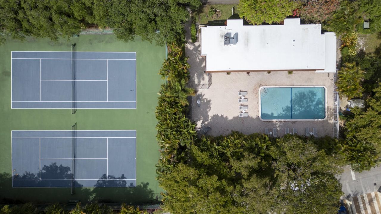 720 E Coco Plum Circle, Unit 5, Plantation, FL 33324 Photo