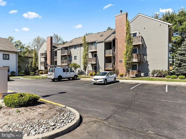 1913 RAVENS CREST, PLAINSBORO, NJ 08536
