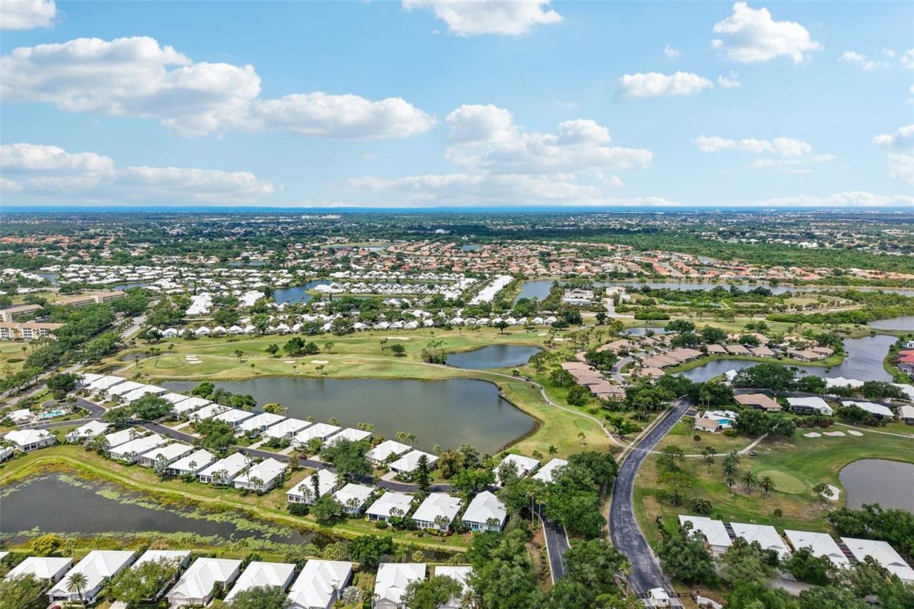 667 Crossfield Circle, Unit 1, Venice, FL 34293 Photo